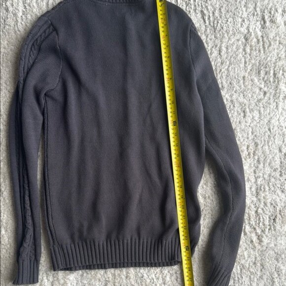 Izod Gray Cable Knit Crewneck Sweater - Picture 2 of 3